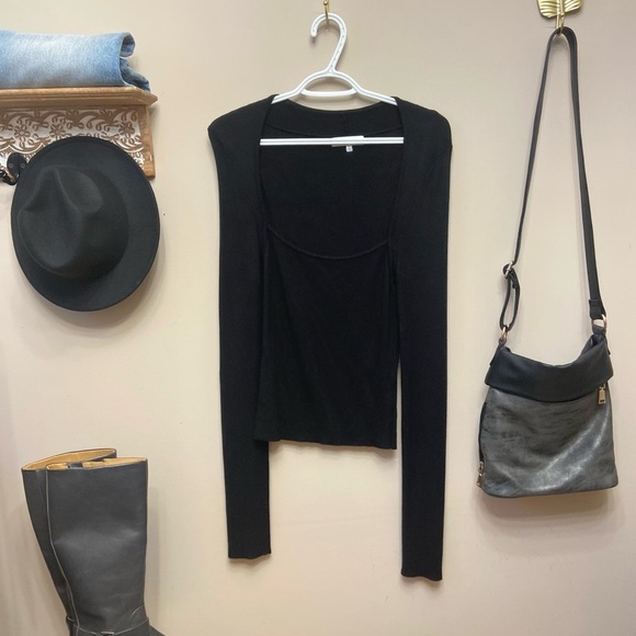 Emory park Black square neck neck long sleeve pit 17” plus stretch - Picture 2 of 3